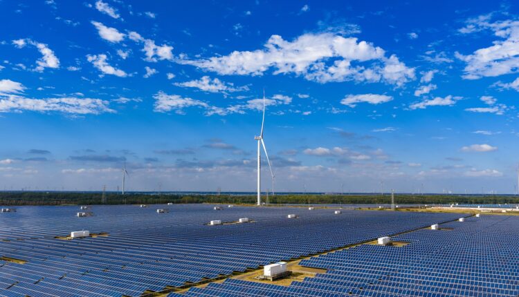 Konsumi i energjisë në Kinë arriti në 10 trilionë kWh në vitin 2025