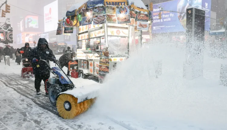 Së paku 14 vdekje në SHBA që lidhen me stuhinë e borës