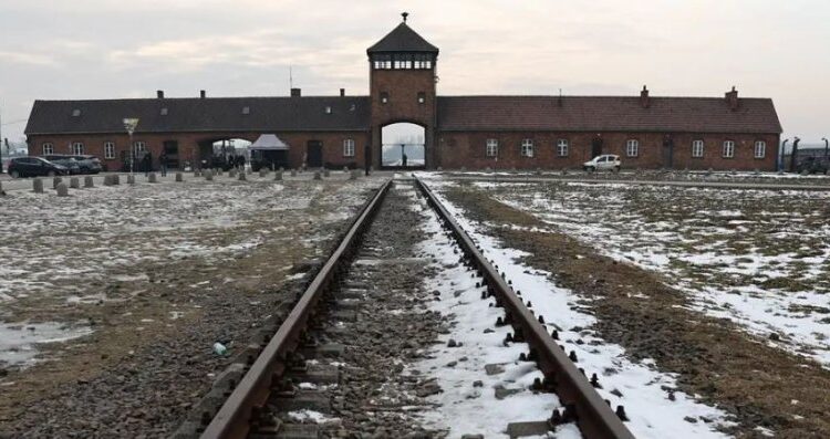 27 Janar – Dita Ndërkombëtare Përkujtimore e Holokaustit