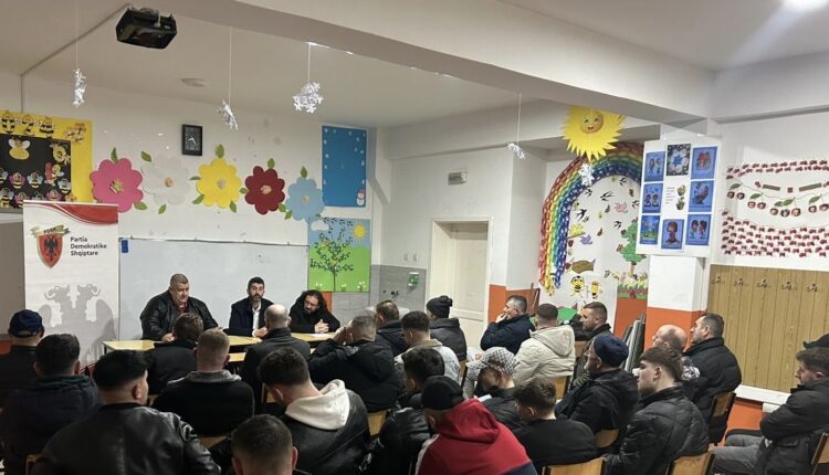 Mahir Kamberi zgjidhet kryetar nëndegës së PDSH-së në Shqipkovicë