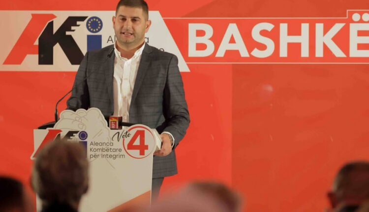 Pollozhani i reagon Astrit Isenit: Përjashtimi i shqiptarëve nga pozitat udhëheqëse në MPB është politikë e qëllimshme