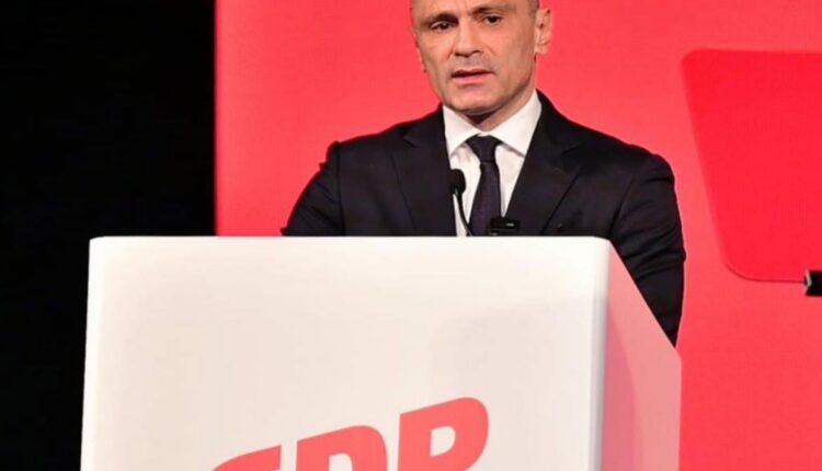 Filipçe nga Zagrebi kritikon procesin e eurointegrimeve: Po rritet ndikimi i oligarkisë