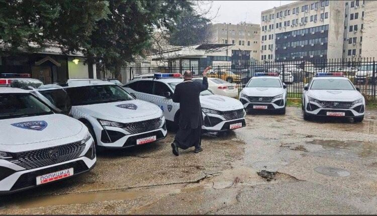 BDI reagon ashpër: Rit fetar mbi automjete zyrtare policore është shkelje e shtetit sekular