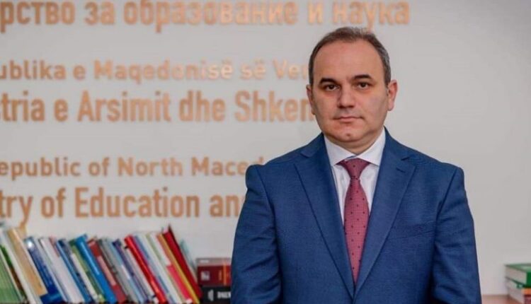Lulzim Aliu jep dorëheqje nga posti i zëvendësministrit të Arsimit dhe Shkencës