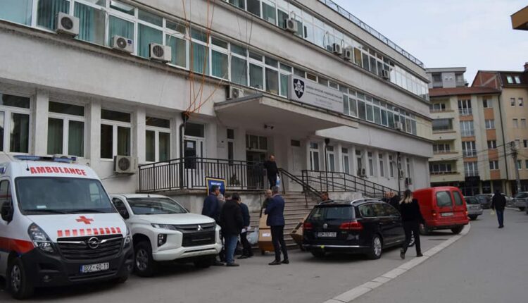 E rëndë: Një foshnjë dërgohet pa shenja jete në Emergjencën e Mitrovicës