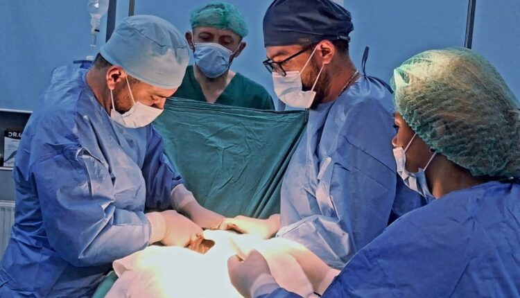 I shpëtohet jeta një 37-vjeçareje në Mitrovicë, pati gjakderdhje nga shtatzënia jashtë mitre