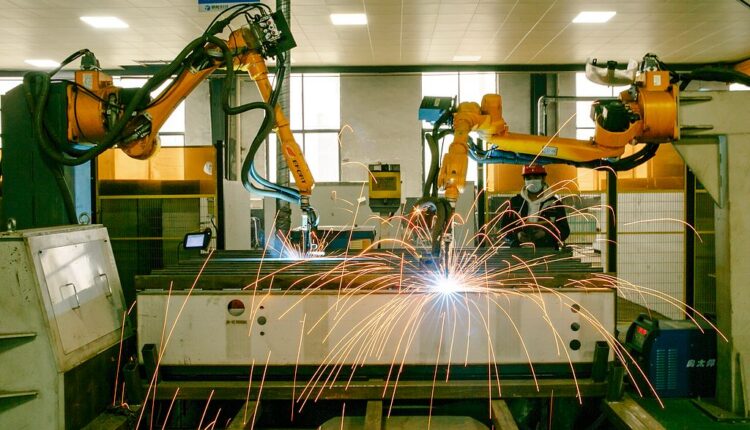 Masa të reja fiskale për prodhimin e fotovaltaikeve dhe baterive