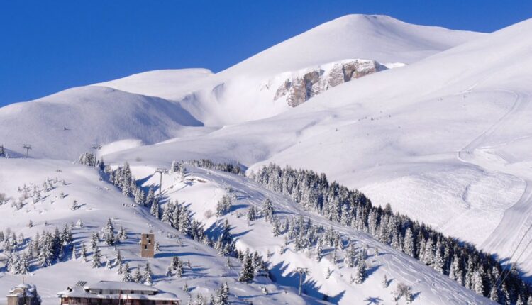 Trashësia e borës në Kodrën e diellit ka arritur 34 cm! Ja çfarë moti na pret sipas sinoptikëve