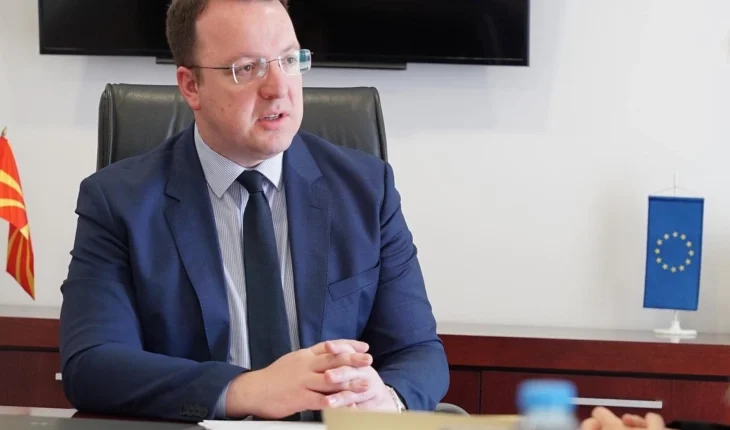 Nikolloski: Deri në vitin 2031 do të përfundojë ndërtimi i hekurudhës me shpejtësi të lartë