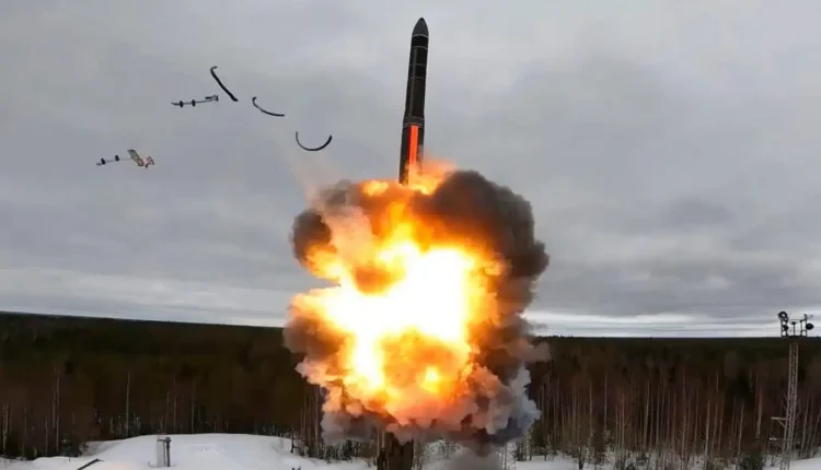 Rusia godet Ukrainën me raketën balistike Oreshnik, një nga armët e saj më të fuqishme