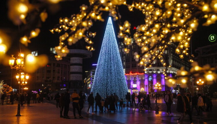 78% e parave për dekorime të Vitit të Ri në RMV përfunduan te një kompani, 81% e tenderëve pa konkurrencë