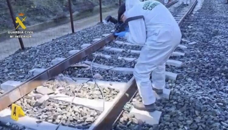 Aksidenti hekurudhor në Spanjë, në fokus të hetimeve çarja 30 cm e shinës