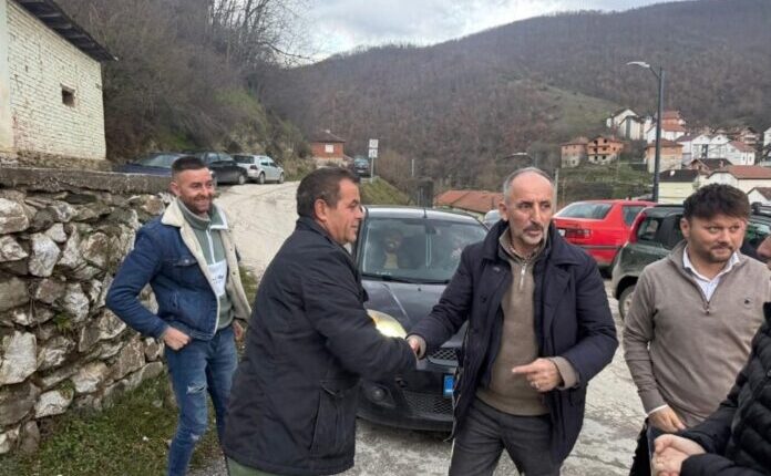 Nevzat Bejta takon banorët e Malësisë së Gostivarit: Investimet do të rikthehen pas 11 janarit