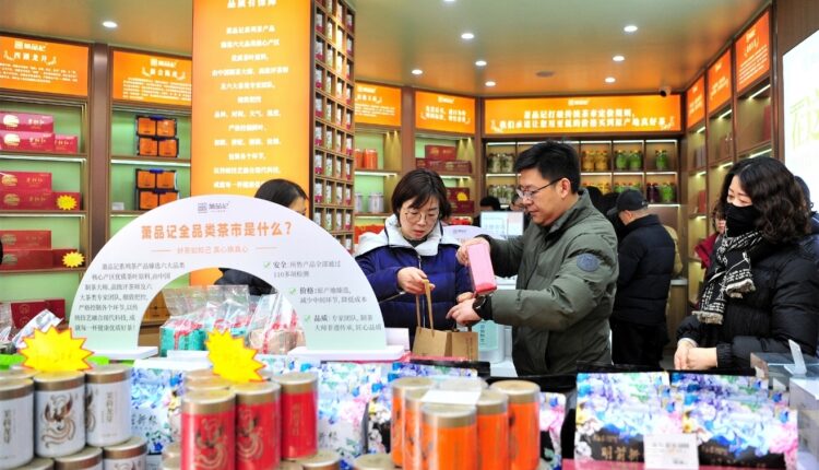 Programet e tregtisë së mallrave të konsumit në Kinë regjistruan 366 milionë blerje në vitin 2025