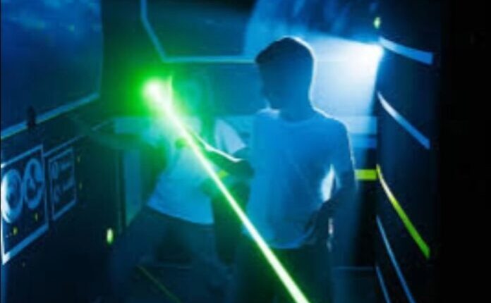 Dy fëmijë humbën shikimin nga lojërat me lazer në Zagreb