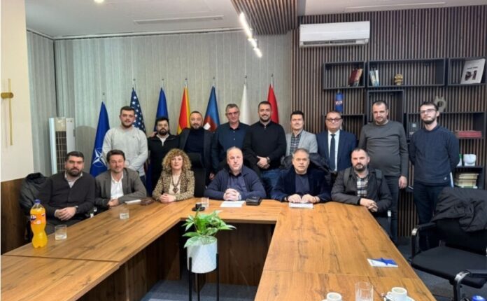 Azizi me shtabin e VLEN-it: Raporti u mbyll, fituam bindshëm zgjedhjet lokale 2 me 1 ndaj AKI-së