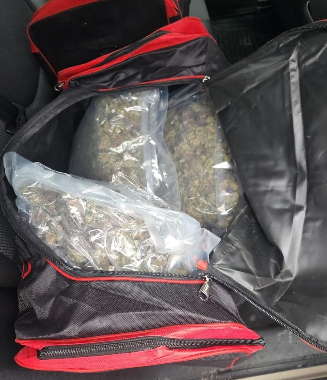 Zbulohen pesë kilogramë marihuanë në Shkup  arrestohet një 36 vjeçar  i caktohet paraburgim prej 30 ditëve