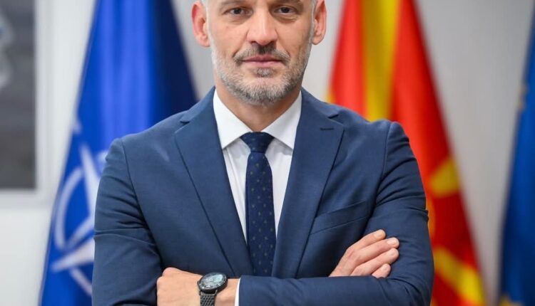 Arben Fetai: Gazetaria që nuk frikësohet nga e vërteta është themeli i shtetit, jemi në anën e Liridona Vejselit