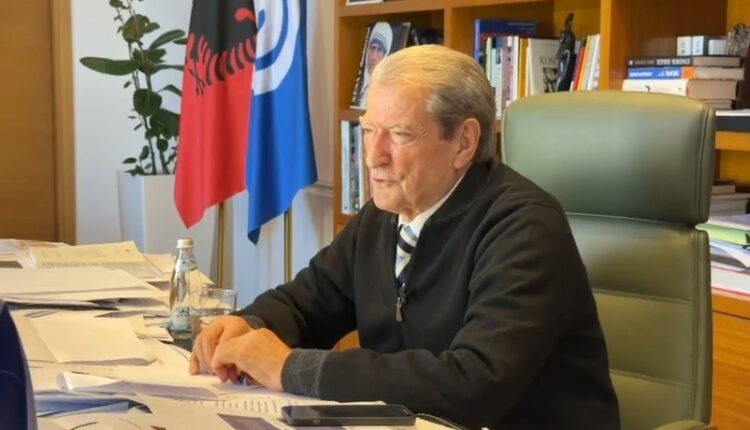 Protesta e 10 shkurtit, Berisha paralajmëron: Do qëndrojmë në shesh deri në largimin e qeverisë