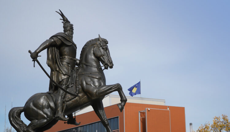 Skënderbeu përjetë në histori: 558 vjet nga vdekja e heroit kombëtar