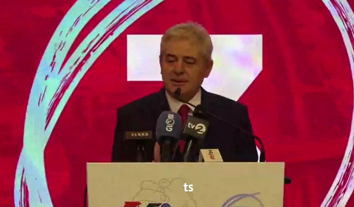 Ali Ahmeti nga Gostivari  Aleanca Kombëtare për Integrim është besëlidhja e shqiptarëve për të ardhmen