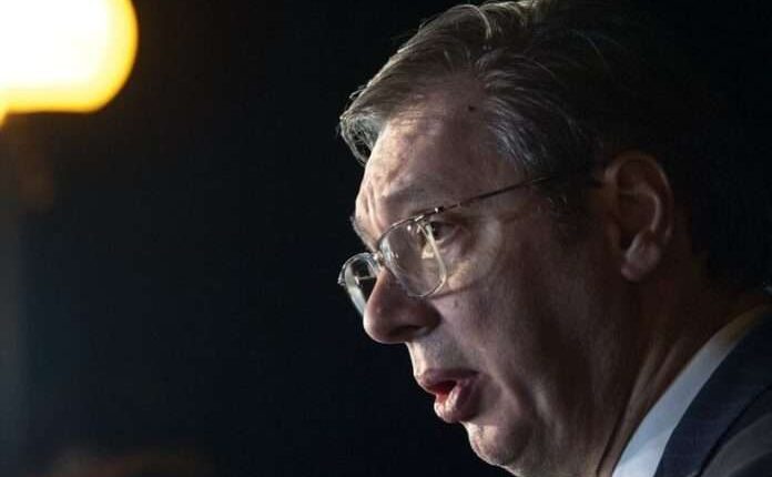 Vuçiq i akuzon Kosovën, Shqipërinë dhe Kroacinë për aleancë ushtarake “sulmuese”