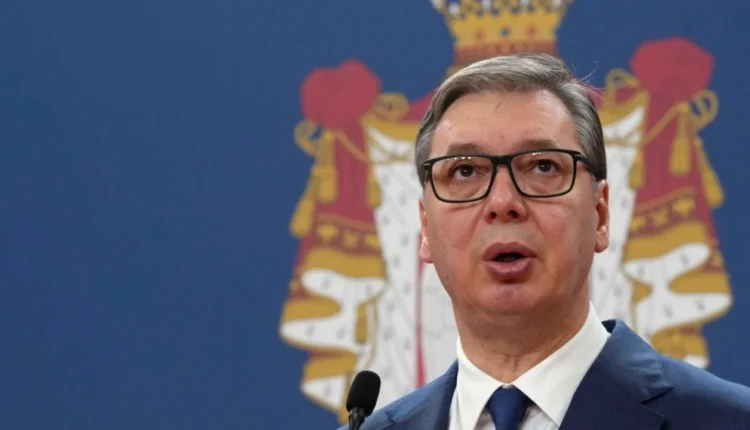 Vuçiç: Së shpejti fillon shërbimi i detyruar ushtarak