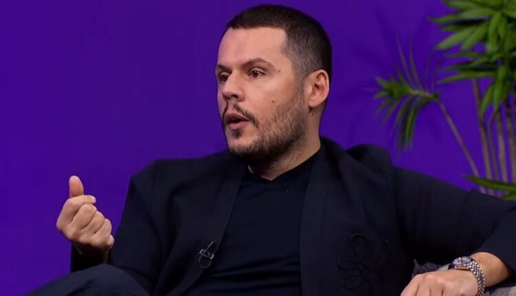 Valdrin Sahiti në gjendje jo të mirë shëndetësore, shfaqet duke marrë infuzion