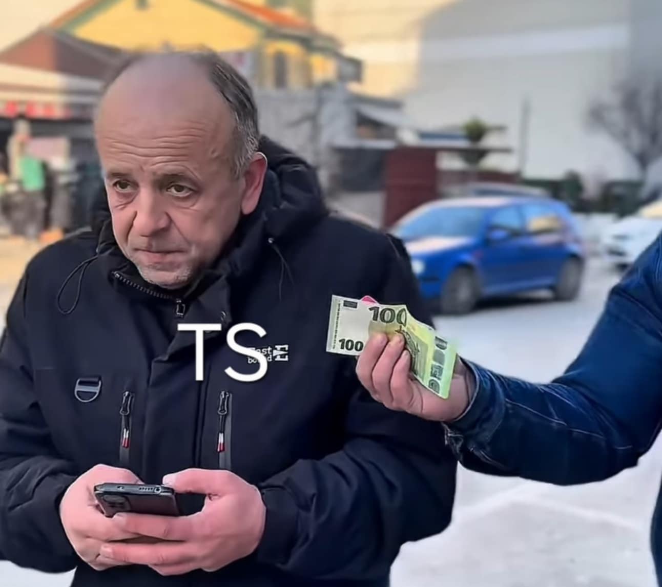 Kërkonte ryshfet prej 100 euro për të fshirë dënimin   kapet në flagrancë i punësuari i Gjykatës në Gostivar nga TetovaSot  VIDEO 