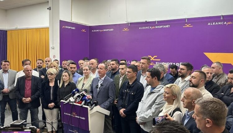Dorëheqje kolektive e Kryesisë së Partisë, hapet rruga për freski dhe reforma në Aleancën për Shqiptarët
