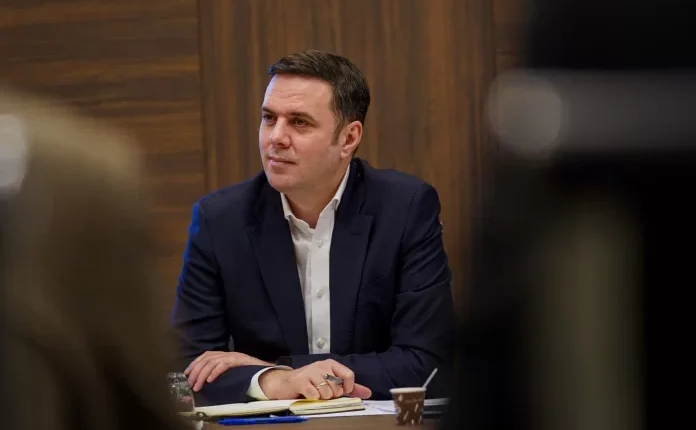 Abdixhiku kërkon marrëveshje për president jopolitik