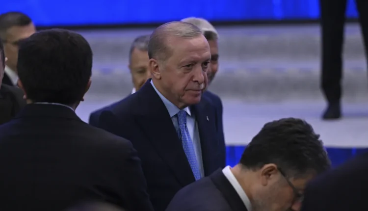 Erdoğan: ​​Nuk ka vend për shtet brenda shtetit ose forca të armatosura të ndara në Siri