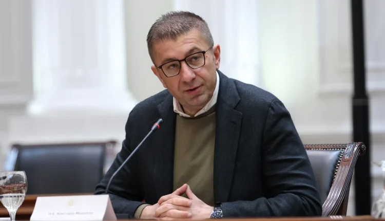 Mickoski: Qeveria e kaluar bllokoi eurointegrimin e vendit