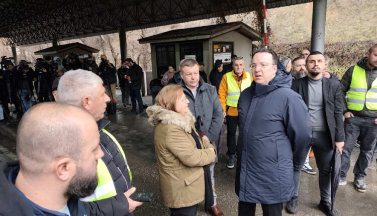 Brukseli pranon kërkesat e Maqedonisë, zgjidhet problemi i transportuesve