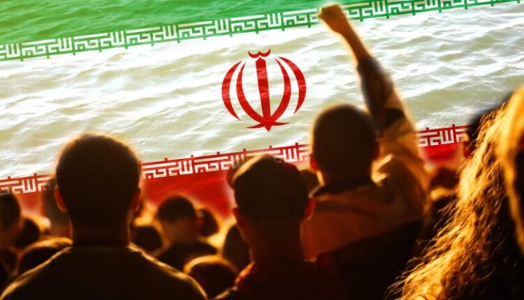 Kryeprokurori i Iranit thotë se të gjithë protestuesit do të akuzohen si ‘armiq të Zotit’