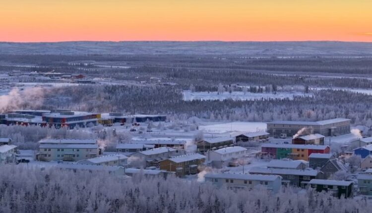 Stuhi dëbore në Holandë: Të udhëtosh me aeroplan ose tren është e pamundur