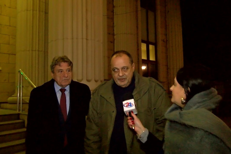 350 mijë eurot e fshehura në mur nuk janë të gjyqtarit  prindërit kanë pranuar se janë të tyre  thotë avokati