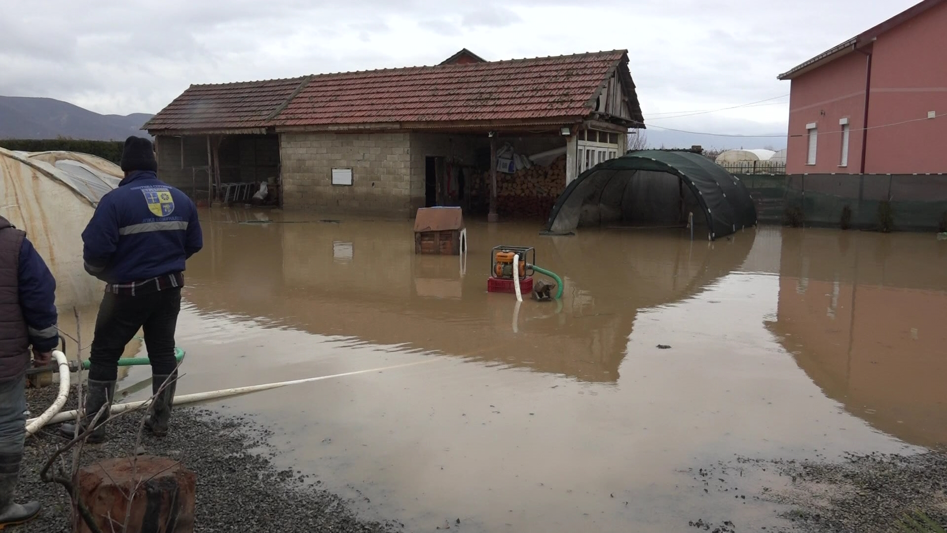 Qendra për Menaxhim me Kriza  Përmbytje të lumenjve në disa rajone të vendit
