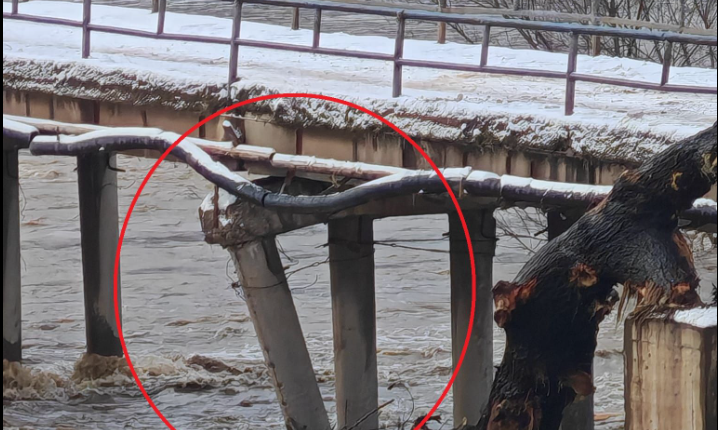 Vërshimet në veri: Mbyllet një urë shkaku i dëmtimeve – evakuohen katër familje që iu përmbytën shtëpitë