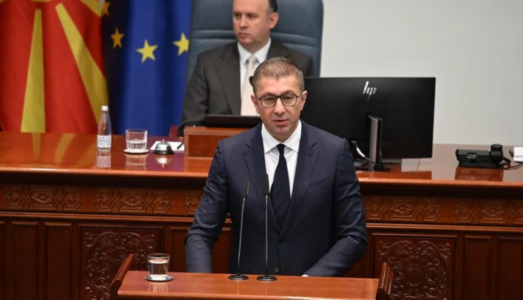 Mickoski: Absolutisht po mbahet llogari për përfaqësimin e drejtë, ligji është i gatshëm dhe së shpejti duhet të parashtrohet në Kuvend