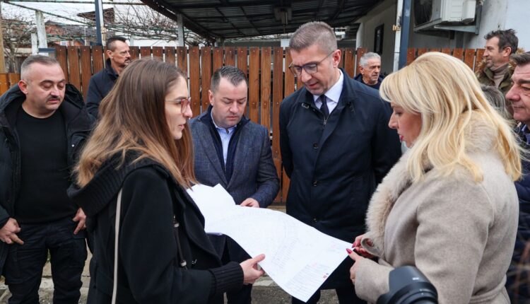 Mickoski: Rindërtimi i sallës sportive Rasadnik është drejt përfundimit, muajin e ardhshëm pritet të vihet zyrtarisht në përdorim