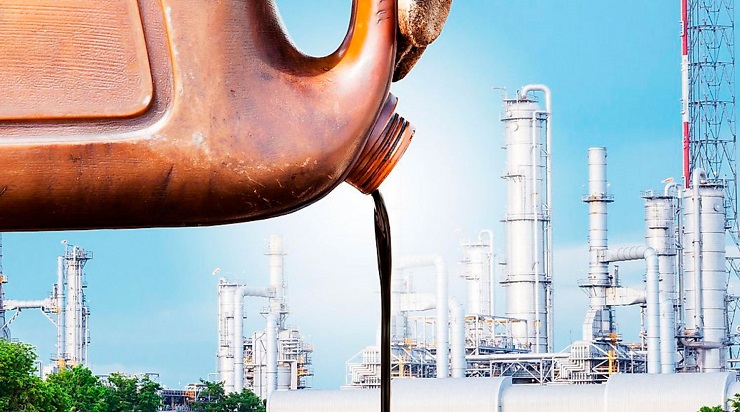 Bie çmimi i naftës pas sulmit të SHBA ve në Venezuelë