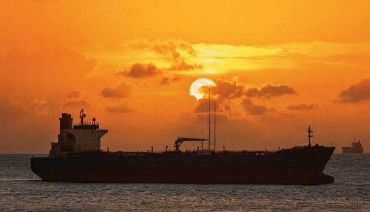 Eksportet e naftës së Venezuelës “paralizohen” pas arrestimit të Maduro-s