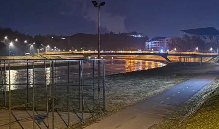 Fillon rikonstruksionin e fushave sportive në bregun e Vardarit