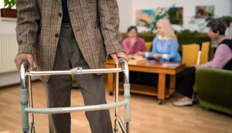 Rritet interesi për akomodim në shtëpitë e të moshuarve në Maqedoni, nevojiten hapësira dhe staf shtesë