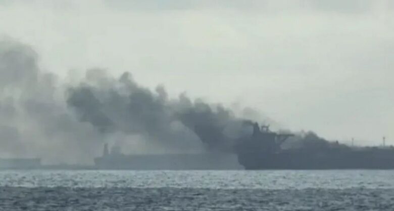 Turqi  Droni ukrainas godet në hije cisternën e flotës ruse