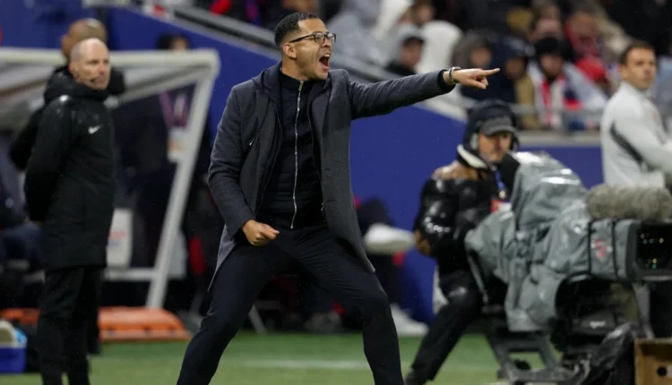 Zyrtare: Liam Rosenior, trajner i ri i Chelseat