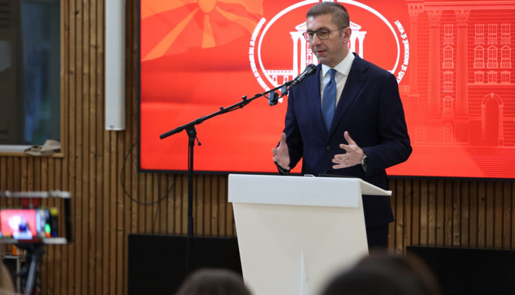 Mickoski: Në takimin e liderëve treguam pjekuri – u hapën shumë çështje dhe për një pjesë të madhe prej tyre kemi gjuhë të përbashkët (VIDEO)
