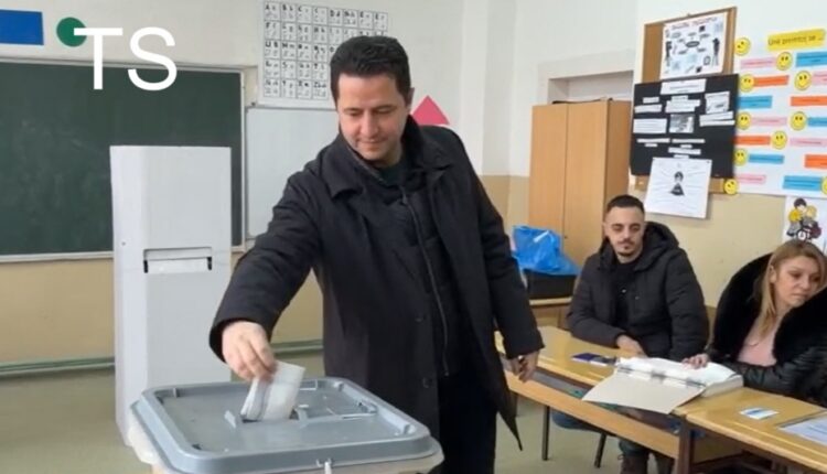 Valbon Limani pas votimit: Sot është ditë me bereqet. Në fund duhet të fitojnë gostivarasit,  festojmë së bashku në mbrëmje (VIDEO)