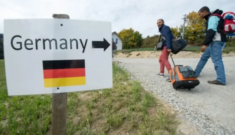 Gjermania miraton rregulla më të rrepta për azilin